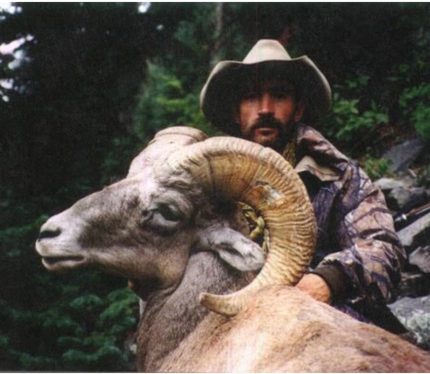 Lobo Outfitters, Big Horn Sheep hunting Colorado