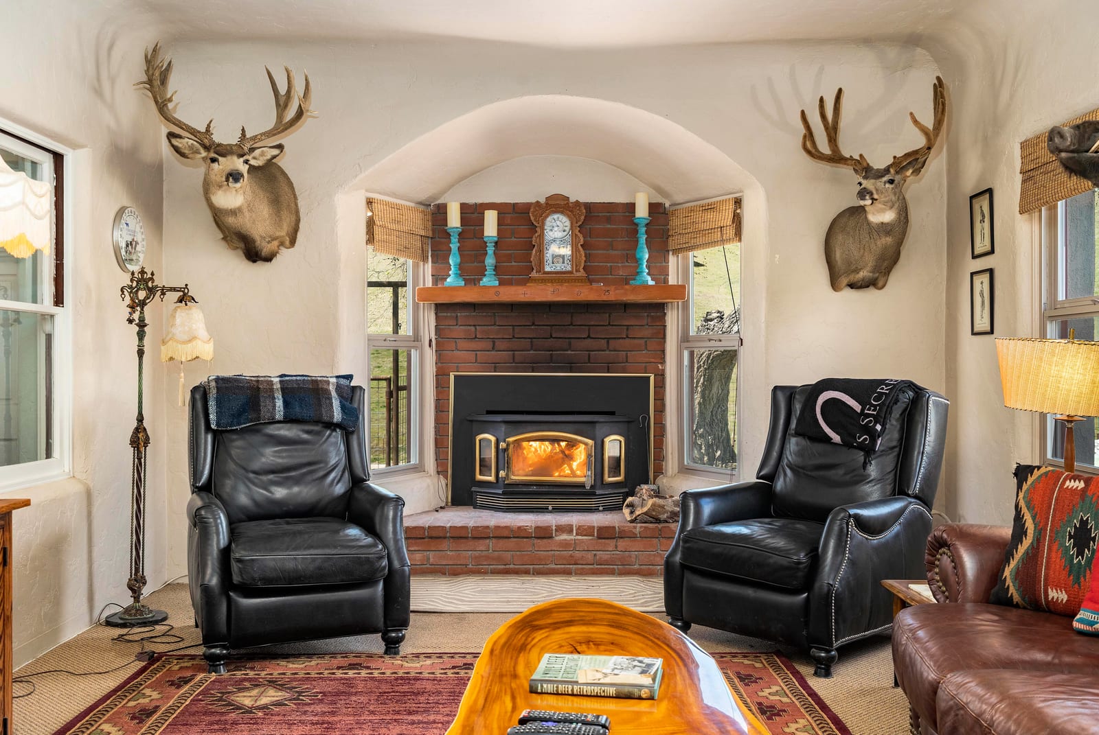 Adobe Hunting Lodge Interior 4