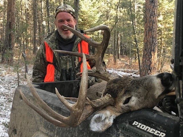 Redbone outfitting deer hunt