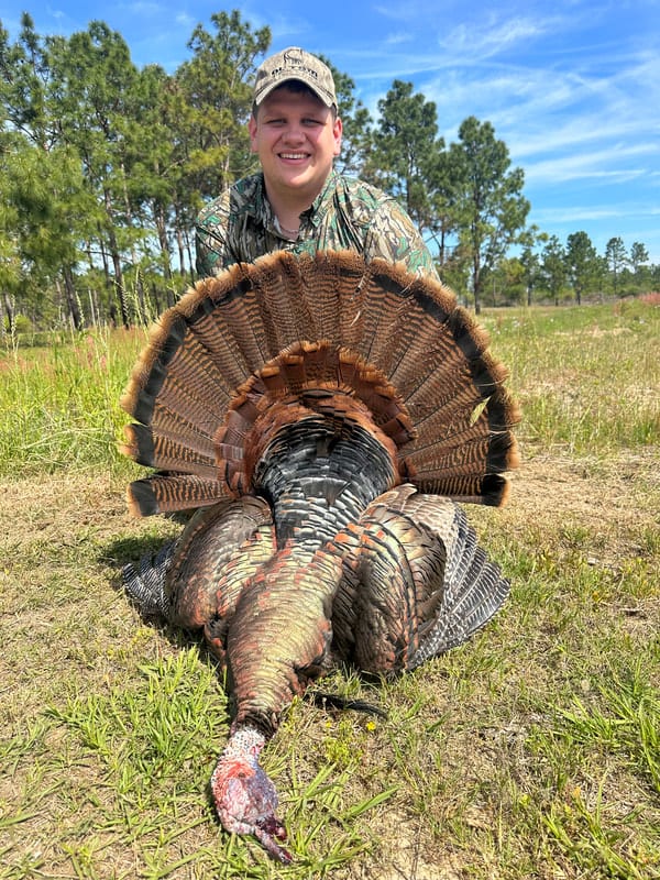 Turkey Hunting with premium meals in lodging at Shady Grove Outfitters in Alabama