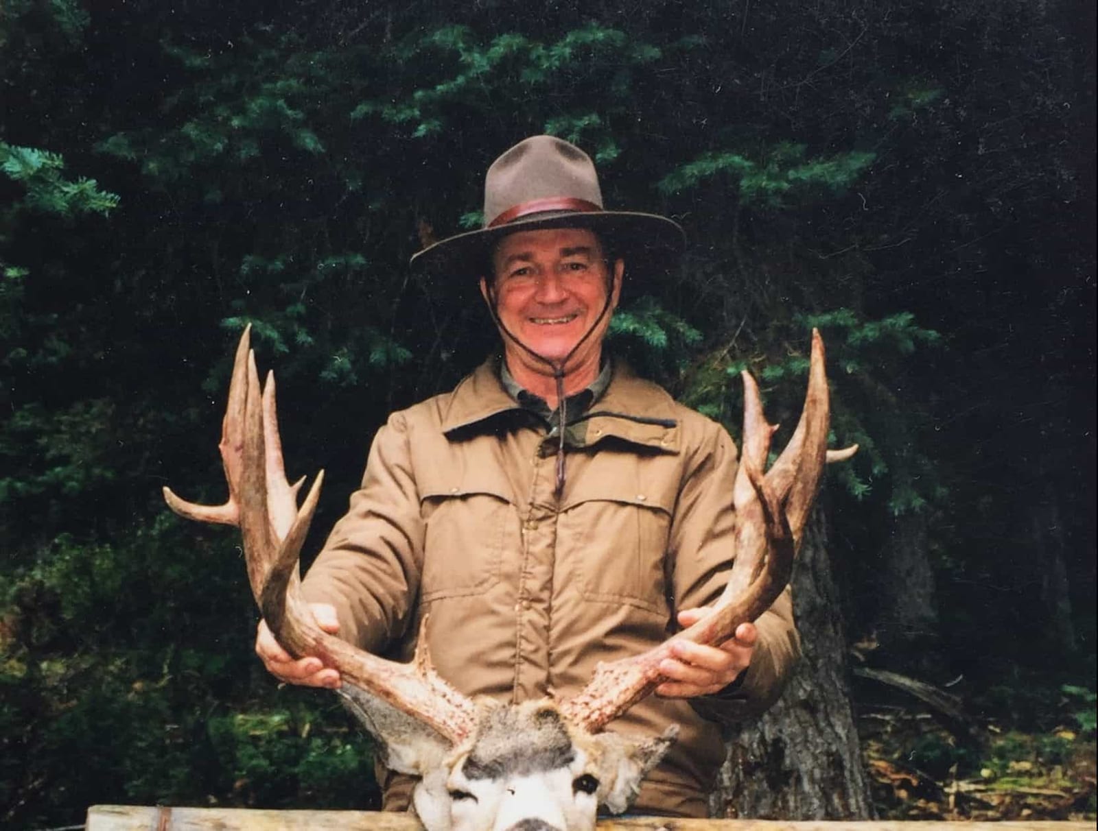 Wyoming Deer Hunting Outfitters