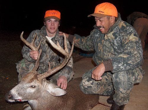 huntLic02.jpg