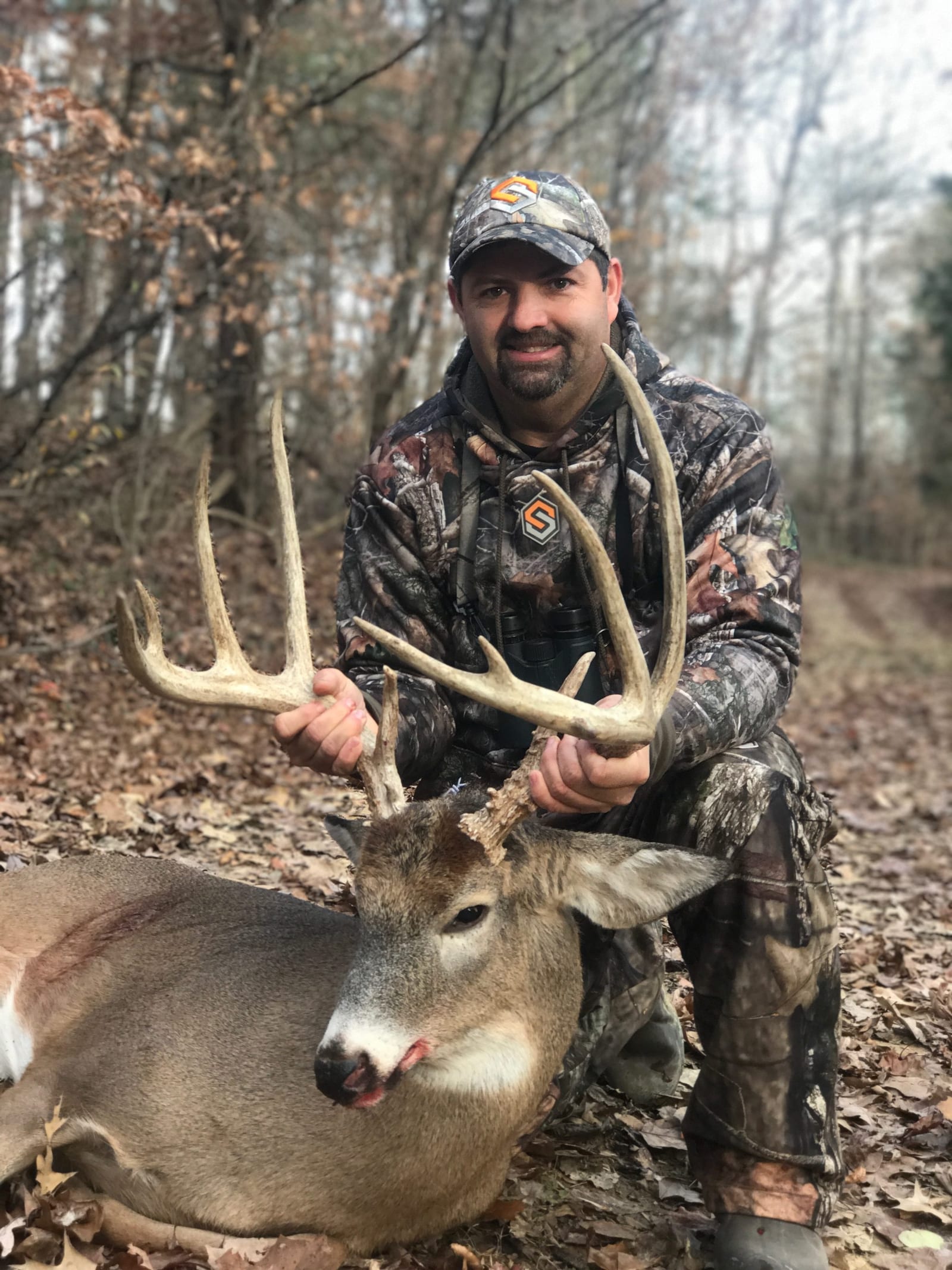 kentucky high fence whitetail hunt - guaranteed success